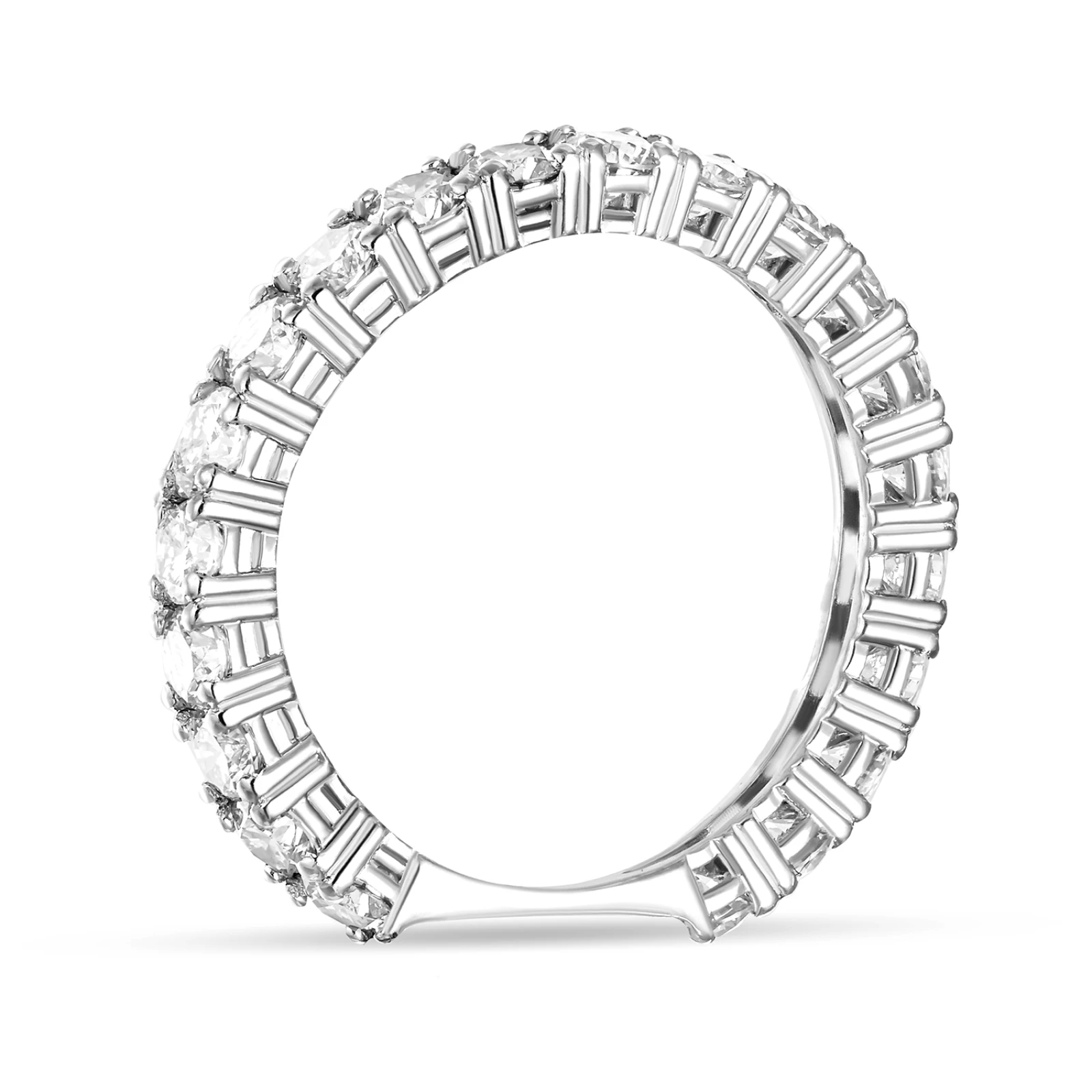 CR3963 - 18k white gold diamond ring